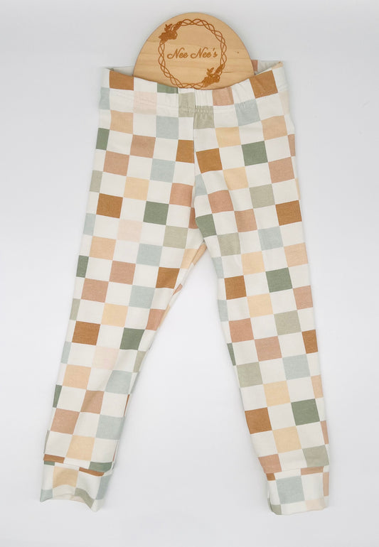 NEW -checkered print Leggings