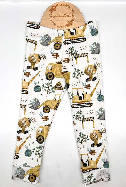 NEW - construction print Leggings