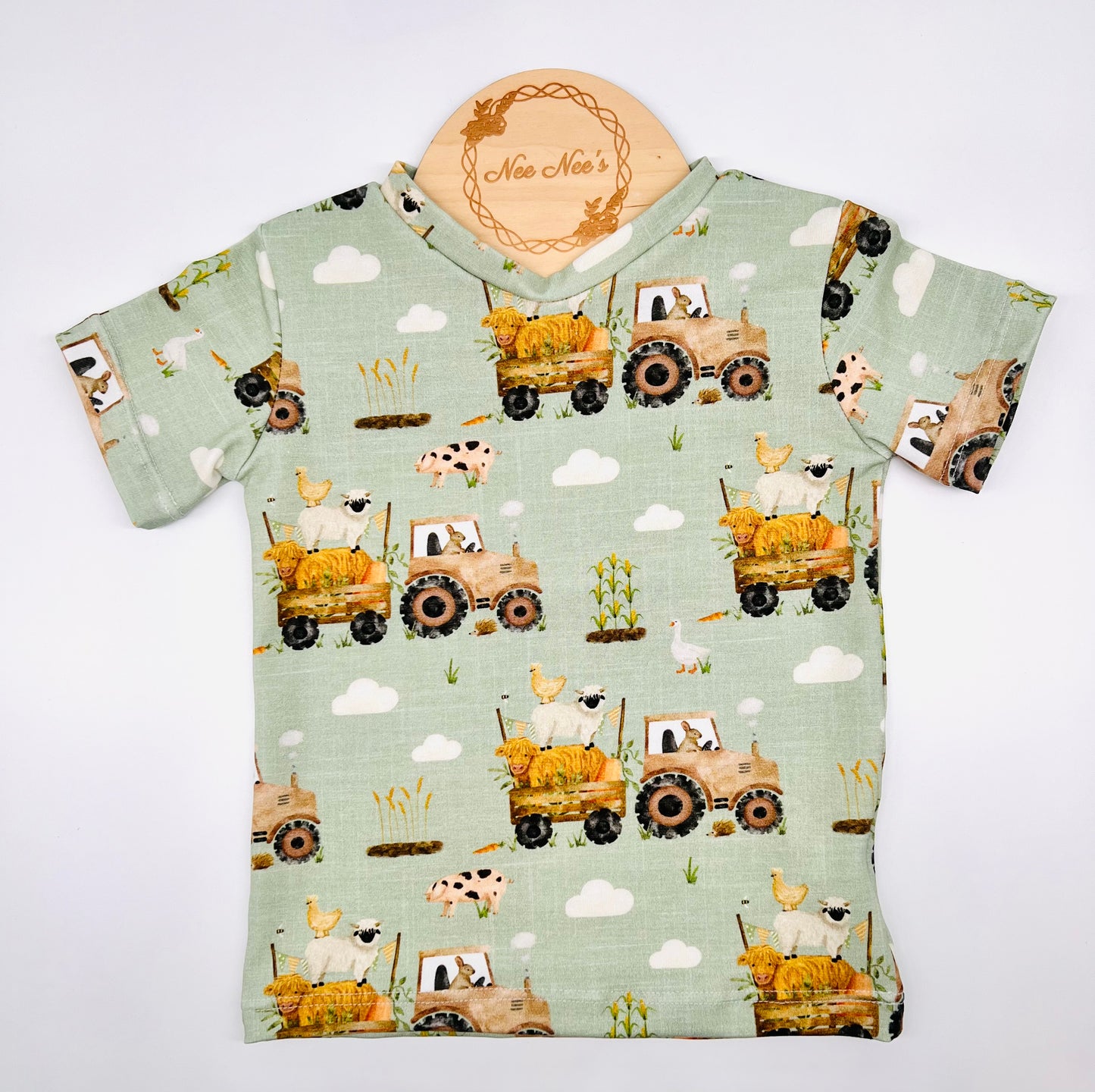 NEW - Farmyard Friends print T-Shirt